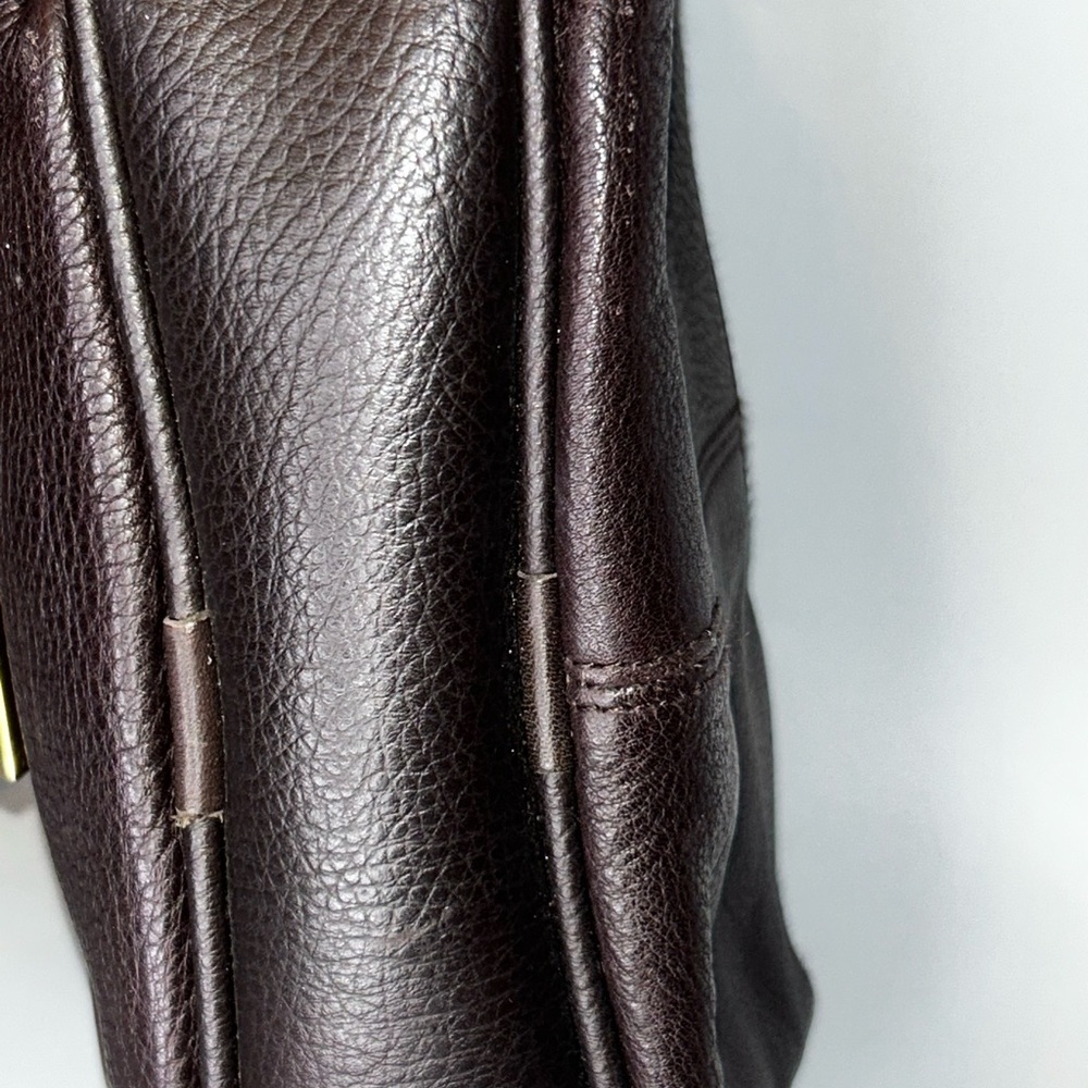 Pre loved chocolate brown Leather crossbody Bag - Picture 16 of 17